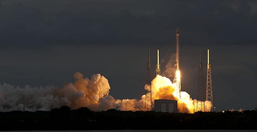 SpaceX показала неудачные посадки Falcon 9