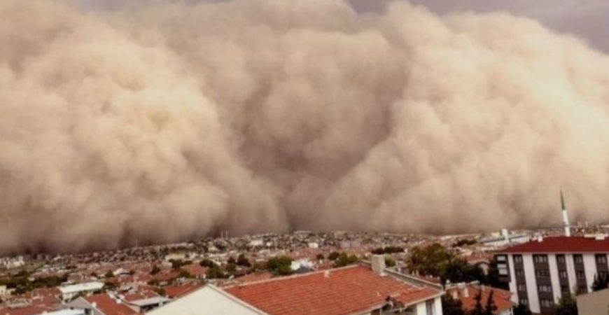 По Турции прошлась песчаная буря: есть пострадавшие