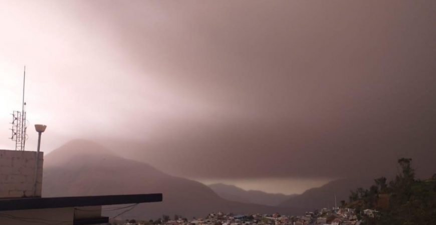 Эквадор засыпало пеплом: кадры постапокалипсиса